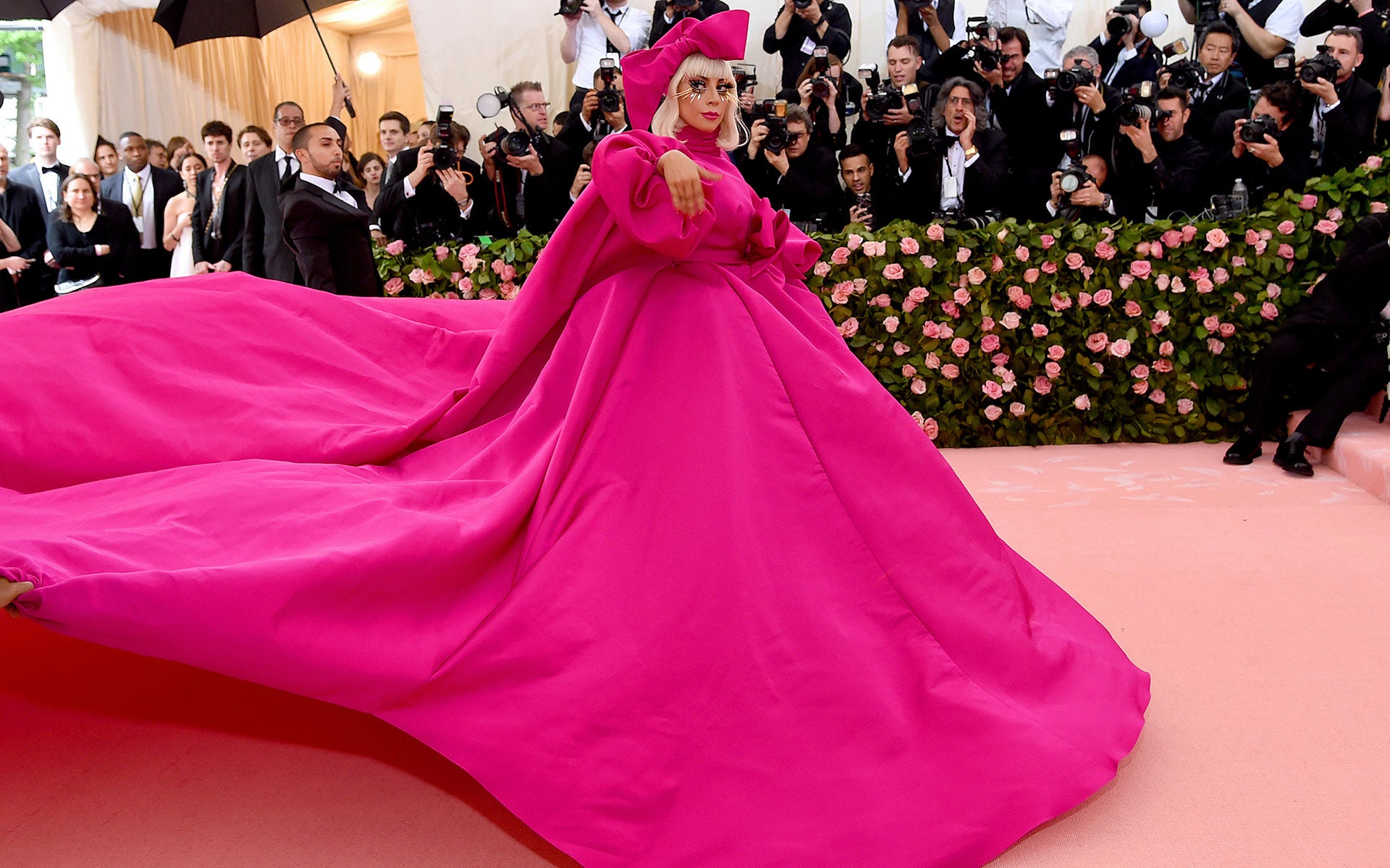 Lady Gaga v šatech Brandon Maxwell      Autor: Getty Images