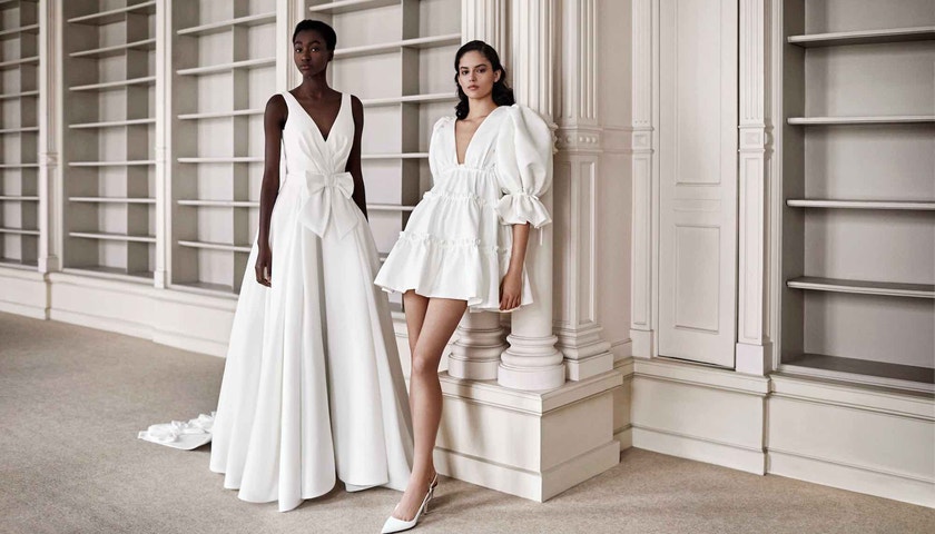 Svatební šaty na jaro 2021 pro romantické minimalistky