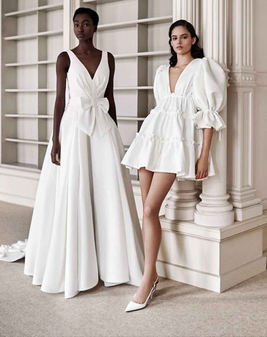Svatební šaty na jaro 2021 pro romantické minimalistky