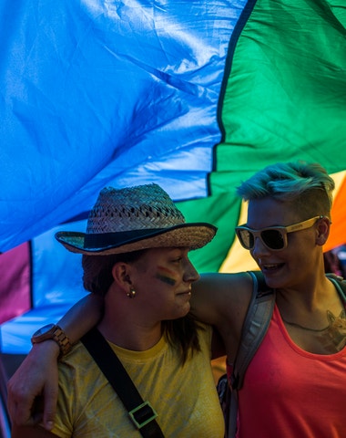 Happy Pride, happy shopping: Čím si můžete (nejen) během festivalu udělat radost?