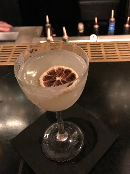 Yuzu Margarita v baru Hovarda