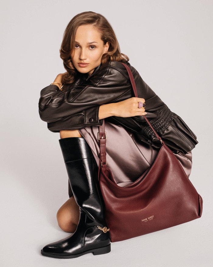 Kabelka NINE WEST, 1799 Kč, kozačky NINE WEST, 2249 Kč