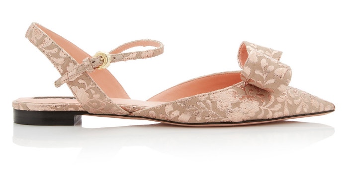 Brokátové sandálky s mašlí, Rochas, prodává Modaoperandi, 510 €