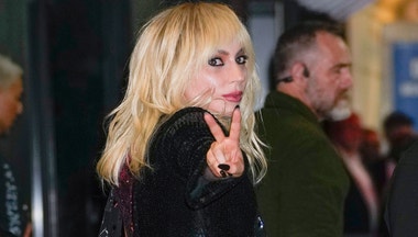 Od glam rocku po vampy lips: Lady Gaga a její další proměna na koncertu Rolling Stones