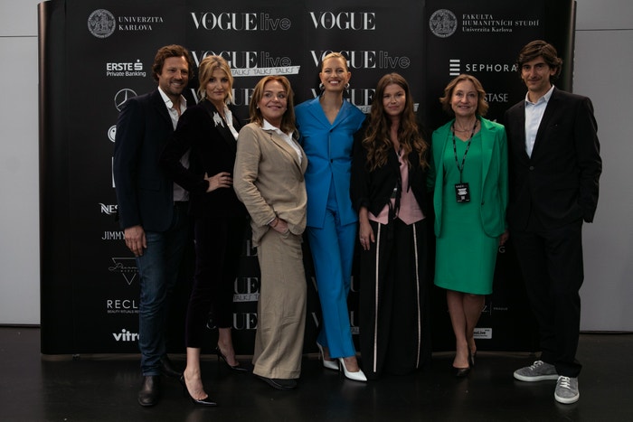 Roman Carel, Tereza Maxová, Dagmar Havlová, Karolína Kurková, Michaela Seewald, Marie Pětová a Burak Öymen na konferenci Vogue Live 2023