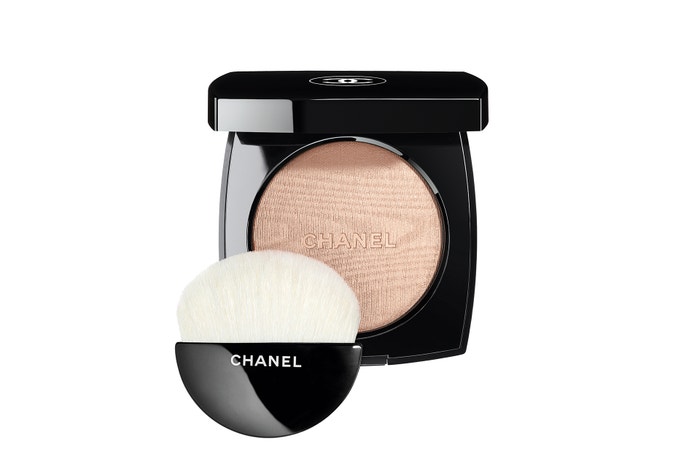 Poudre Lumière, Chanel, 1040 Kč