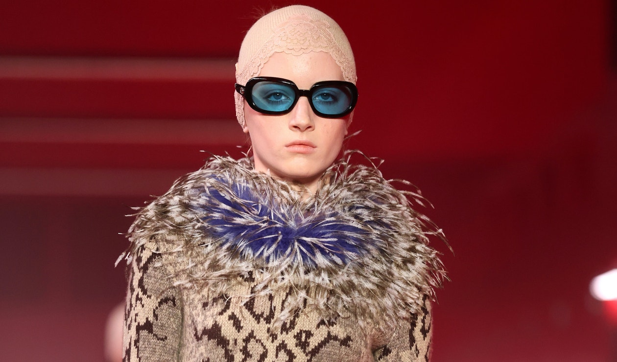 16letá dcera Naomi Watts debutovala jako modelka na fashion weeku v Paříži