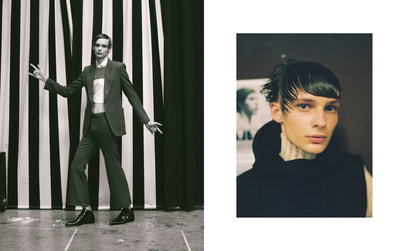 Vlevo: sako, kalhoty, obojí Givenchy; košile, Carlota Barrera; svetr, Peet Dullaert; boty, Givenchy.  Vpravo: svetr, vesta, obojí Dries Van Noten.