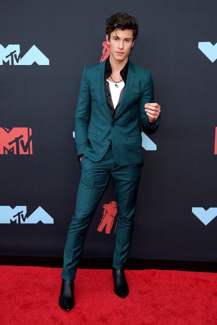 Shawn Mendes v obleku od Dolce & Gabbana Autor: Getty Images