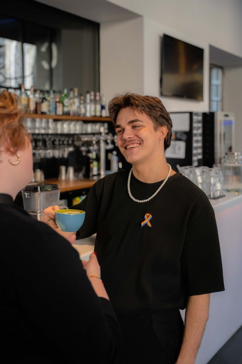 Zvolte respekt, ne nenávist. Připněte si 17. května duhovou stužku