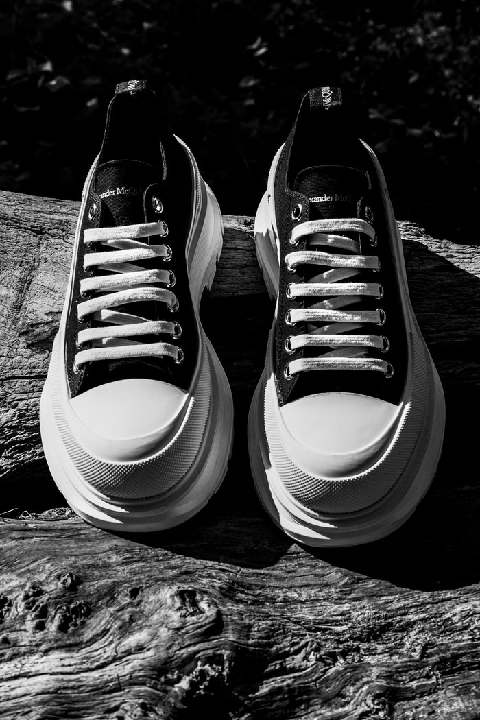 Alexander McQueen Low Tread Slicks Autor: Adama Jalloh