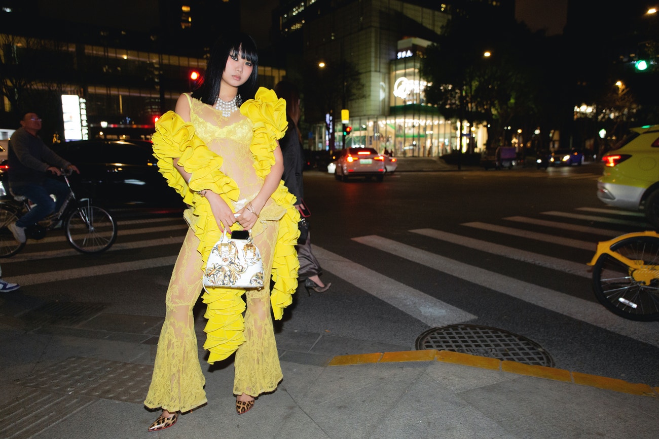 Street style Shanghai Fashion Week, březen 2024