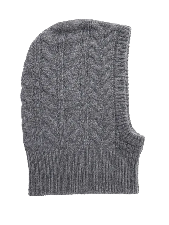 Kašmírová kukla s copánkovým vzorem, LISA YANG, 200 €