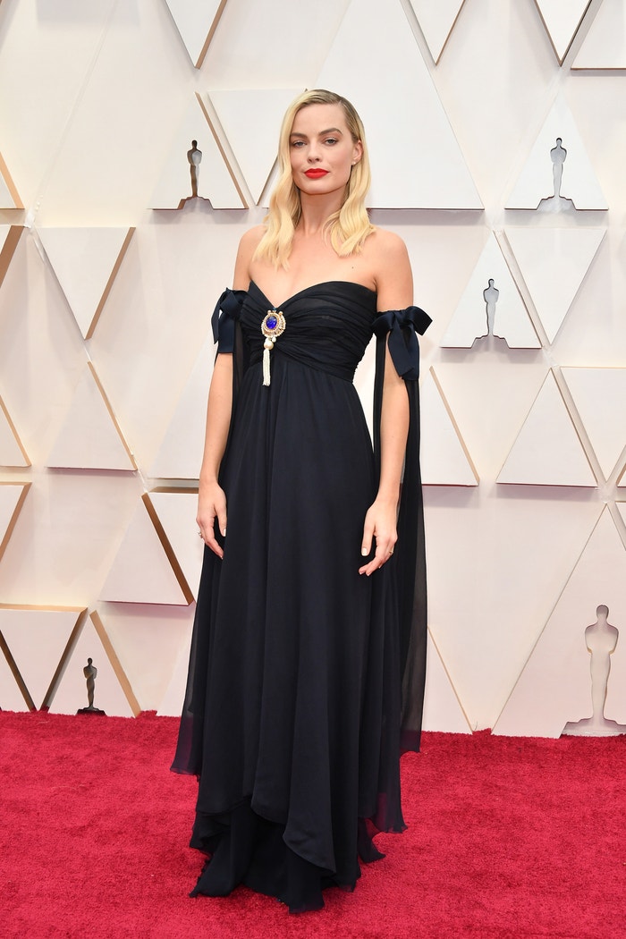 Margot Robbie ve vintage šatech Chanel         Autor: Getty Images