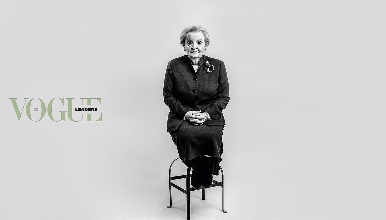 Chvíle ticha za Madeleine Albright na konferenci Vogue Live 2022