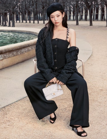 Jennie z Blackpink je tváří nové kampaně Chanel: Co všechno prozradila o natáčení a své módní inspiraci