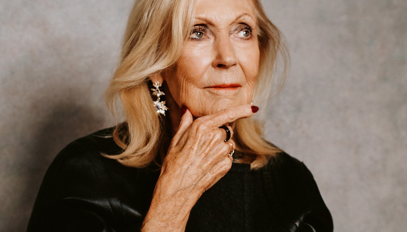 Eva Jiřičná: „Kolektiv má tolik vrstev, že si každý najde svoje místo." Eva Jiřičná: „Kolektiv má tolik vrstev, že si každý najde svoje místo."