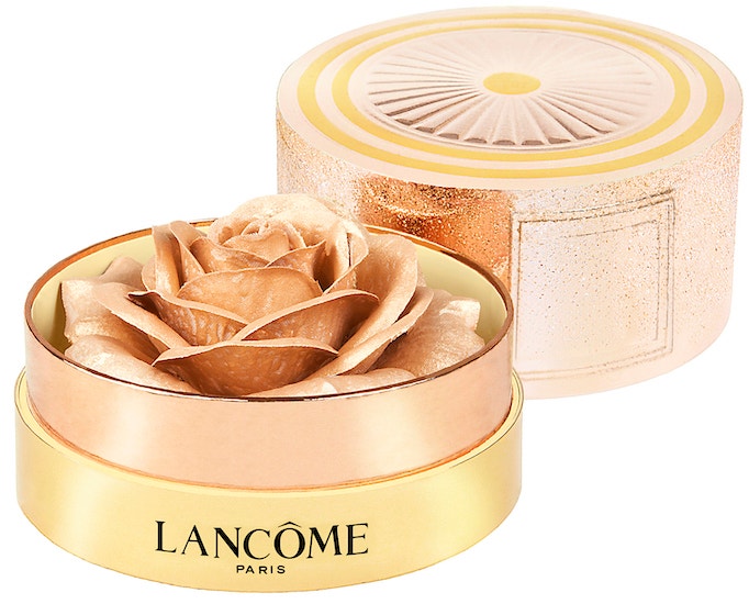 Rozjasňující pudr La Rose A Poudrer Highlighter, Lancôme (prodává Lancôme Beauty Institute), 1890 Kč