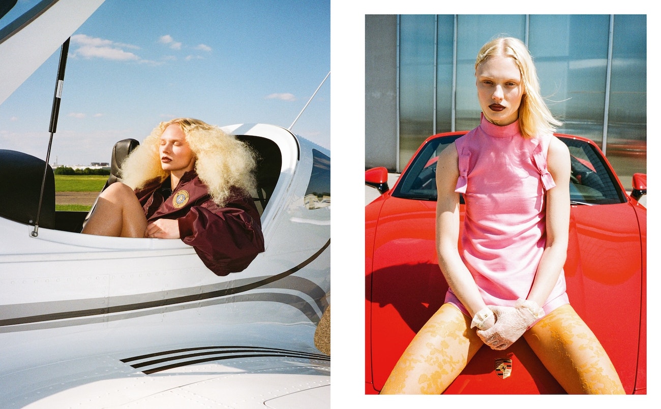 Vlevo: Bomber BALENCIAGA; Vpravo: Šaty, punčocháče a rukavice, vše VALENTINO