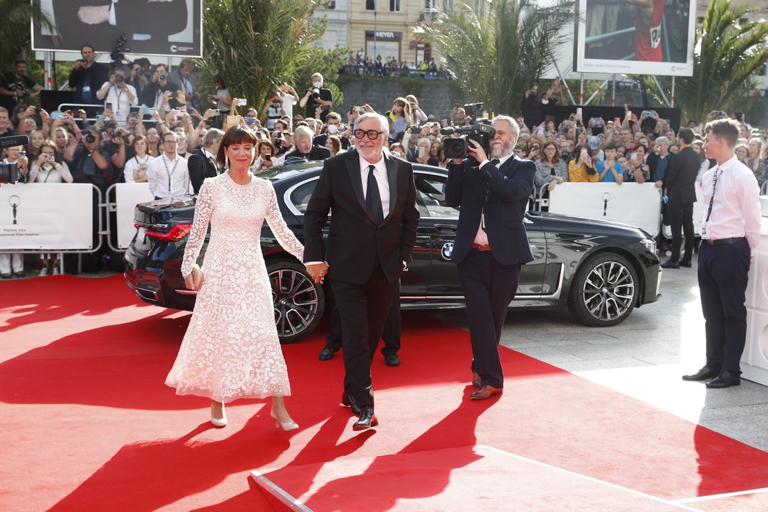 Michael Caine odstartoval 55. ročník filmového festivalu ve Varech
