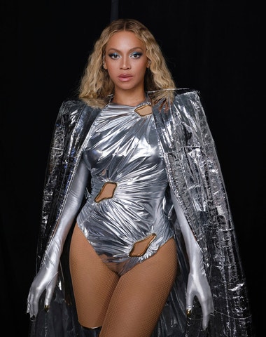 Klíčové outfity Beyoncé z turné Renaissance, které můžete obdivovat na velkém plátně