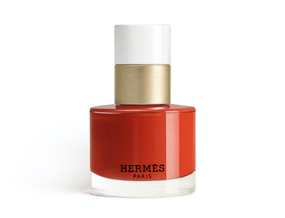 Lak na nehty v odstínu Orange Brûlé, HERMÈS, prodává Hermes.com, 1192 Kč