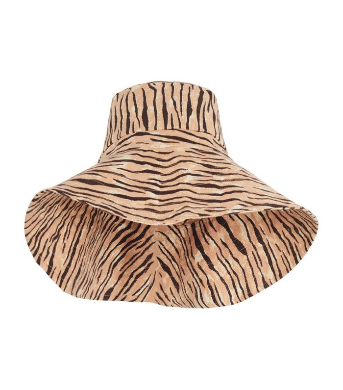 Klobouk proti slunci Frederikke, Faithfull the Brand, prodává Harrods, € 95 Autor: Archiv firmy